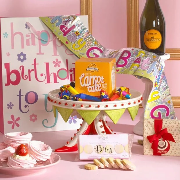 birthday-gift-hampers-europe birthday-gift-hampers-europe