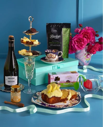 sparkling-afternoon-tea-gift-hamper-germany-651x800-1 sparkling-afternoon-tea-gift-hamper-germany-651x800-1